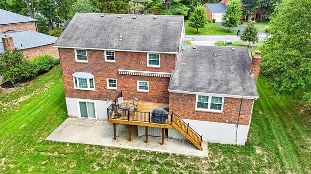 9037 Winthrop Drive, Montgomery, OH 45249