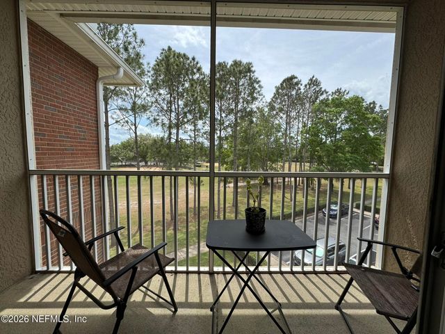 785 OAKLEAF PLANTATION Parkway 733, Orange Park, FL 32065