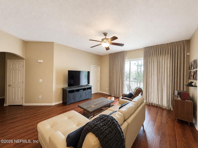 785 OAKLEAF PLANTATION Parkway 733, Orange Park, FL 32065
