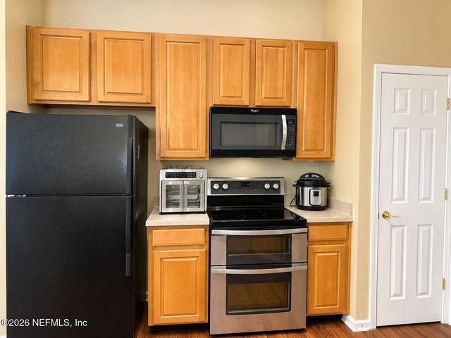 785 OAKLEAF PLANTATION Parkway 733, Orange Park, FL 32065