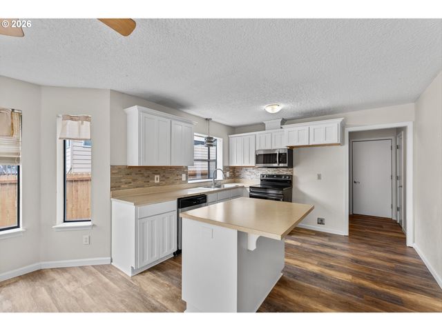5392 N St, Washougal, WA 98671