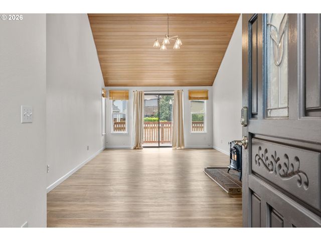 5392 N St, Washougal, WA 98671