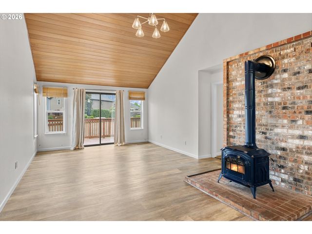 5392 N St, Washougal, WA 98671