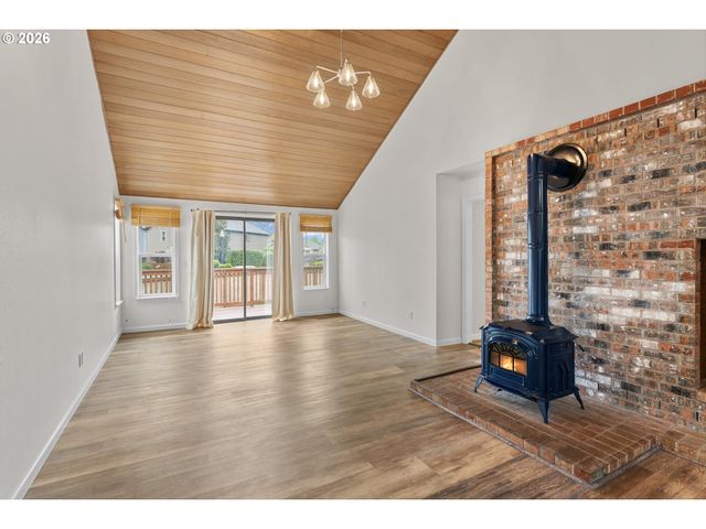5392 N St, Washougal, WA 98671
