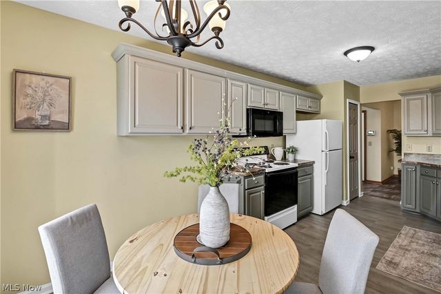 31170 Lily Lane, North Olmsted, OH 44070