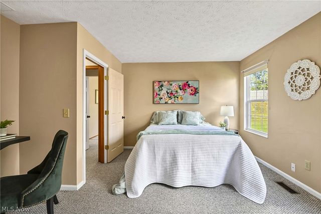 31170 Lily Lane, North Olmsted, OH 44070