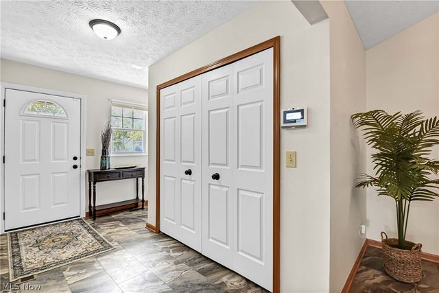 31170 Lily Lane, North Olmsted, OH 44070