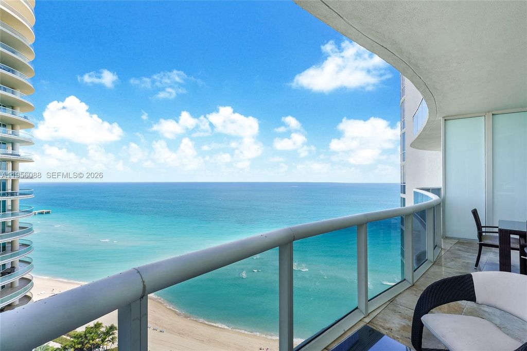 Image 24 of property listing at 16001 Collins Ave 2103, Sunny Isles Beach, FL 33160