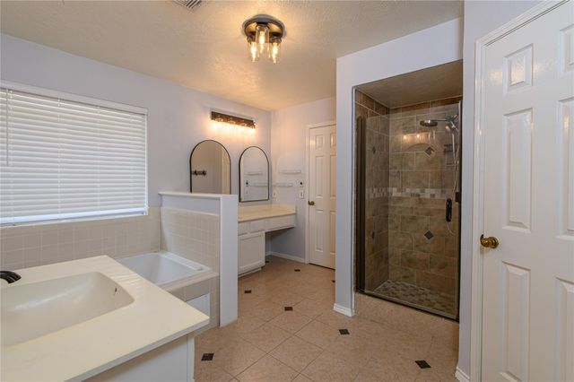 14831 Saint Cloud Drive, Houston, TX 77062
