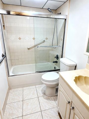 9440 W Flagler Street 205, Miami, FL 33174