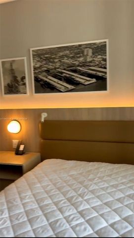 159 NE 6th St 1804, Miami, FL 33132