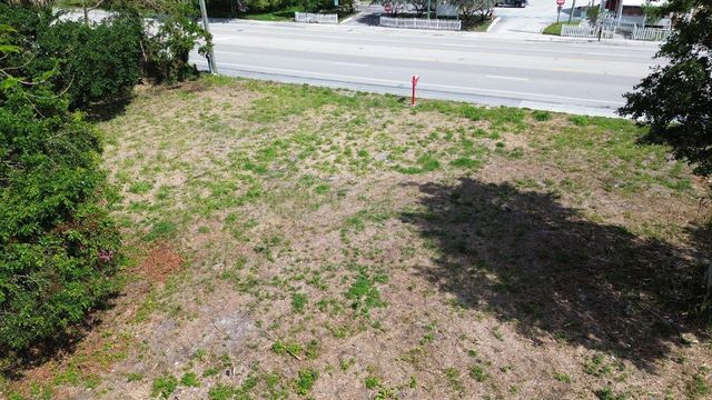 2944 Westgate Avenue, West Palm Beach, FL 33409