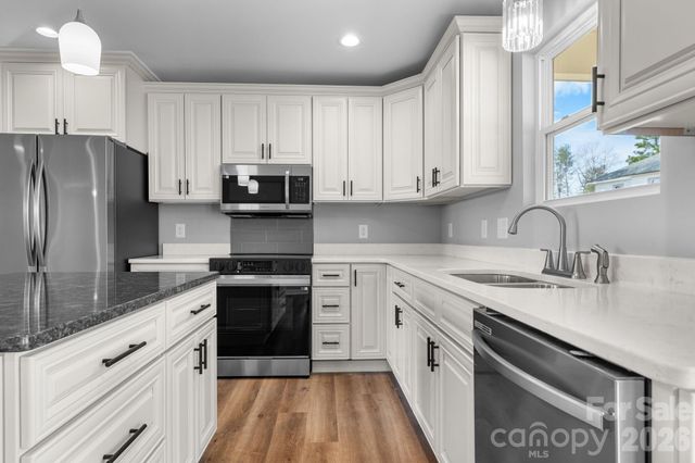 270 Old Lumber Yard Road, Morganton, NC 28655