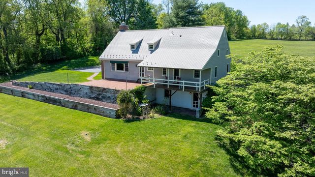 1420 STREET RD, Chester Springs, PA 19425