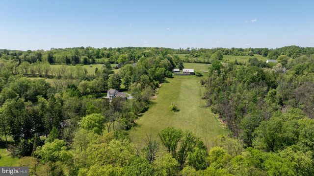 1420 STREET RD, Chester Springs, PA 19425