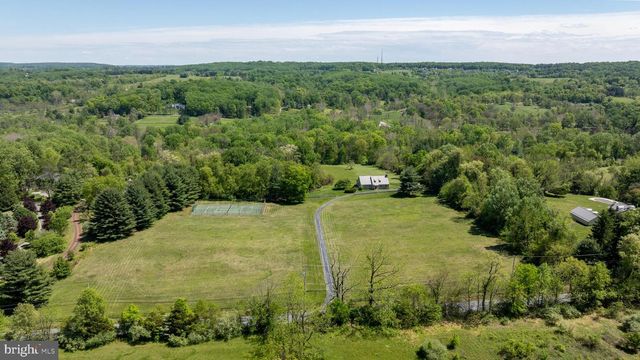 1420 STREET RD, Chester Springs, PA 19425
