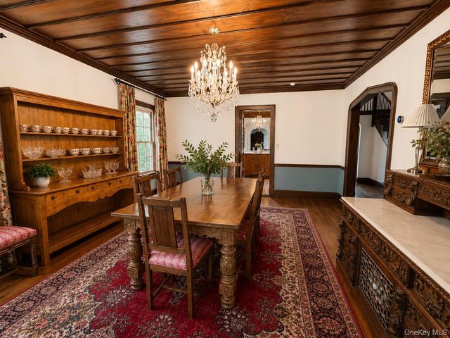 76 Wood Lane, Woodsburgh, NY 11598