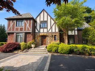 76 Wood Lane, Woodsburgh, NY 11598