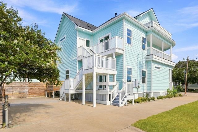 2326 Bernardo De Galvez, Galveston, TX 77550