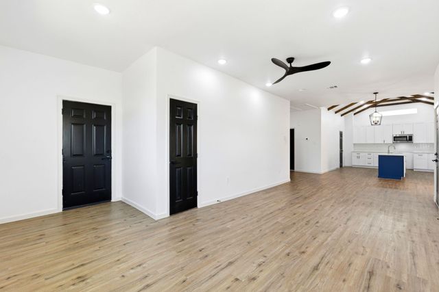 2326 Bernardo De Galvez, Galveston, TX 77550