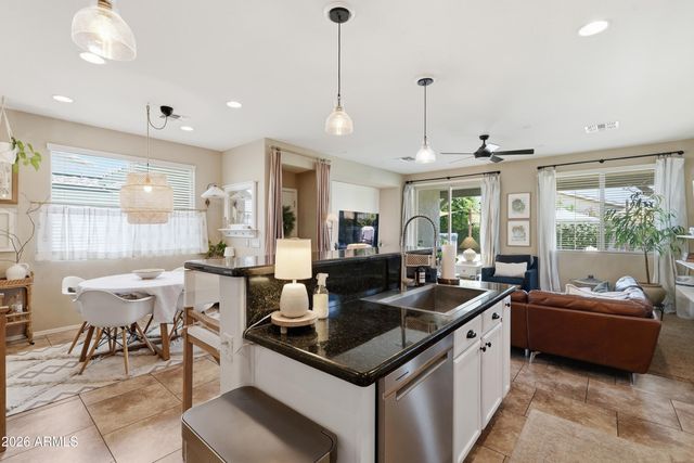 14900 W VOLTAIRE Street, Surprise, AZ 85379