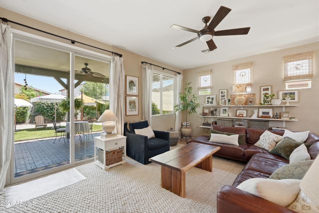 14900 W VOLTAIRE Street, Surprise, AZ 85379