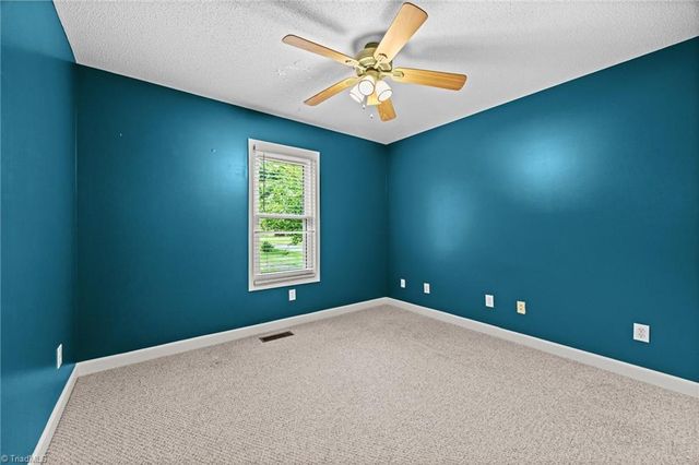 145 Savannah Court, Advance, NC 27006