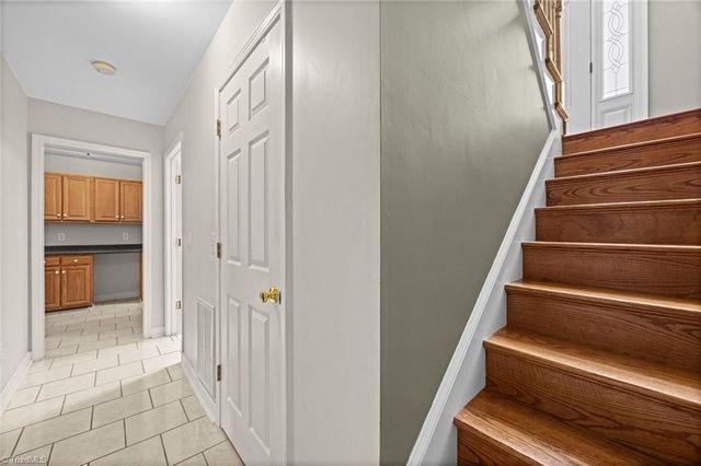 145 Savannah Court, Advance, NC 27006