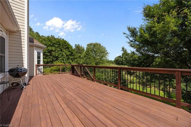 145 Savannah Court, Advance, NC 27006