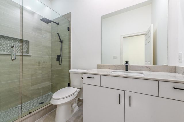 1834 Woodvine Drive, Houston, TX 77055