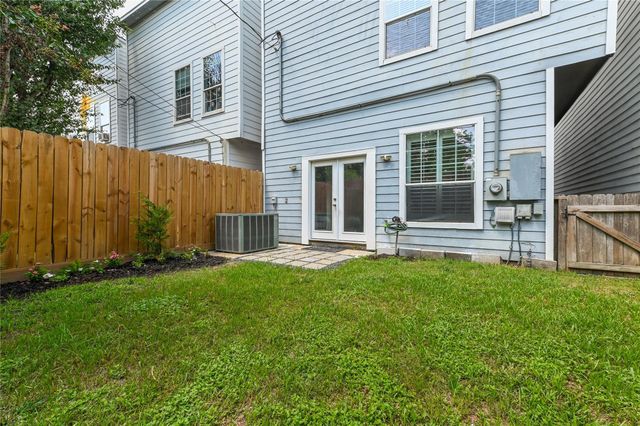 1834 Woodvine Drive, Houston, TX 77055