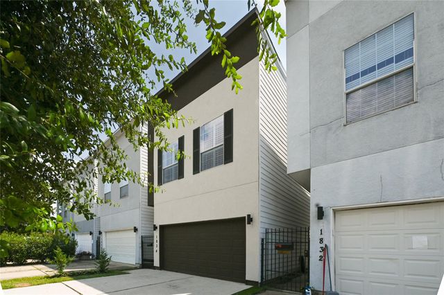 1834 Woodvine Drive, Houston, TX 77055