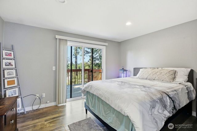 13305 115th Avenue NE, Kirkland, WA 98034