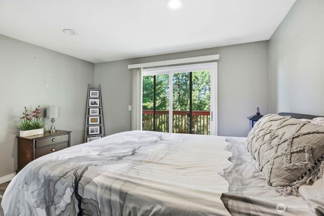 13305 115th Avenue NE, Kirkland, WA 98034