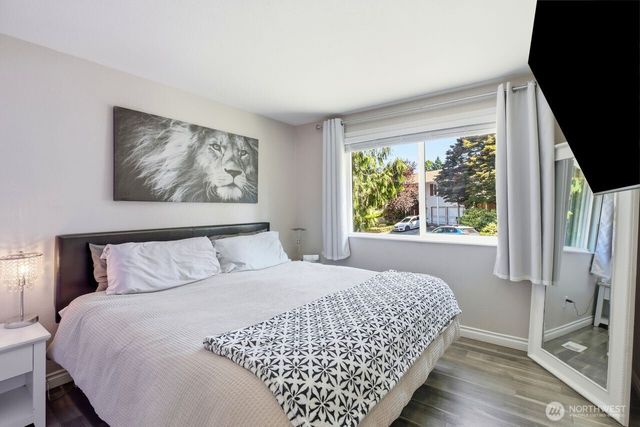 13305 115th Avenue NE, Kirkland, WA 98034