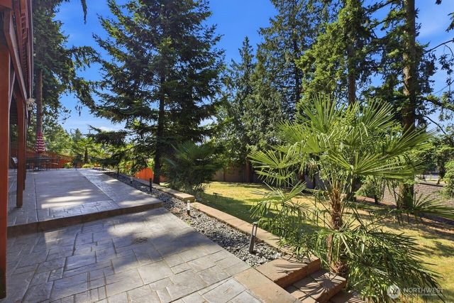 13305 115th Avenue NE, Kirkland, WA 98034
