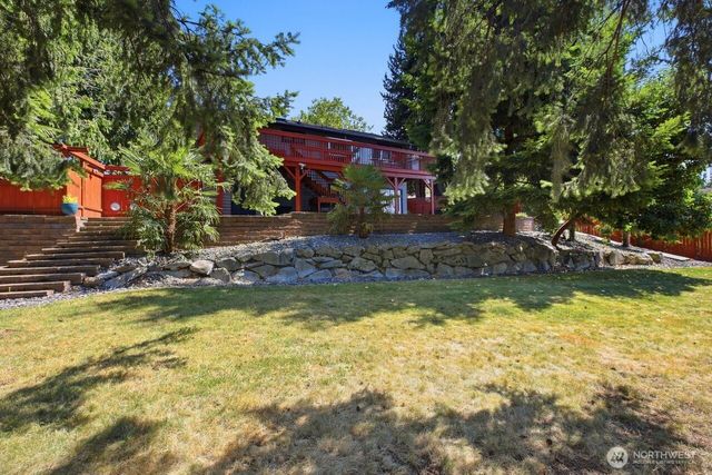 13305 115th Avenue NE, Kirkland, WA 98034