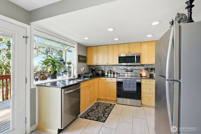 13305 115th Avenue NE, Kirkland, WA 98034