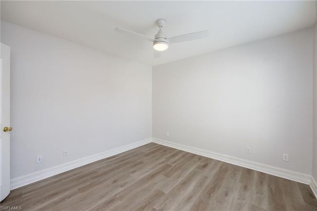 300 Diamond CIR 308, Naples, FL 34110
