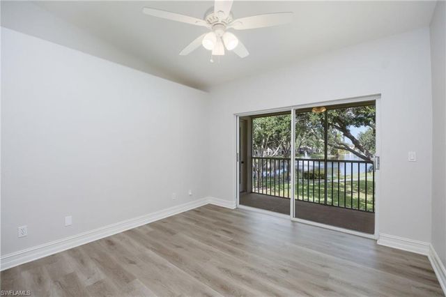 300 Diamond CIR 308, Naples, FL 34110