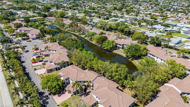 300 Diamond CIR 308, Naples, FL 34110