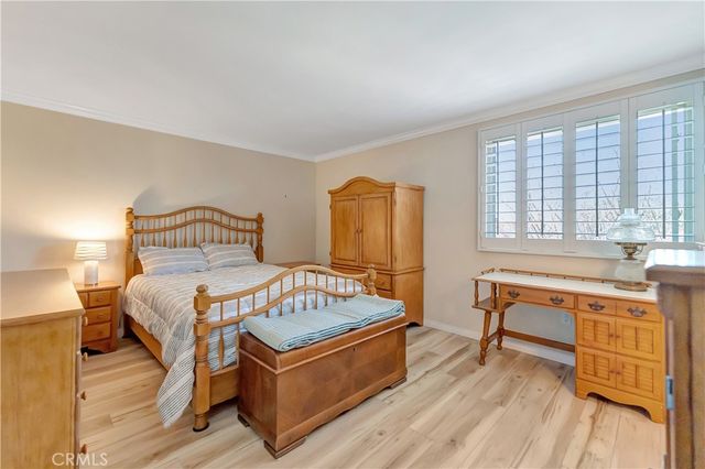 8566 19-G Van Ness Court, Huntington Beach, CA 92646