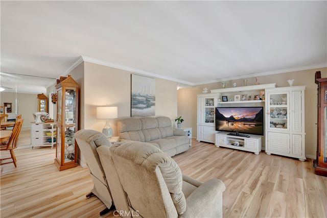 8566 19-G Van Ness Court, Huntington Beach, CA 92646