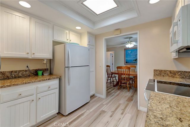 8566 19-G Van Ness Court, Huntington Beach, CA 92646