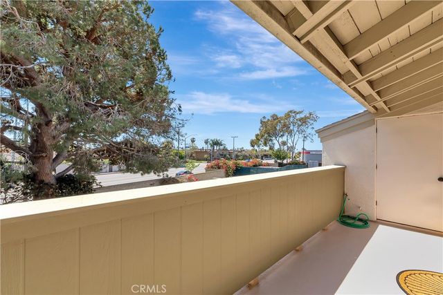8566 19-G Van Ness Court, Huntington Beach, CA 92646