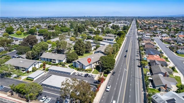 8566 19-G Van Ness Court, Huntington Beach, CA 92646