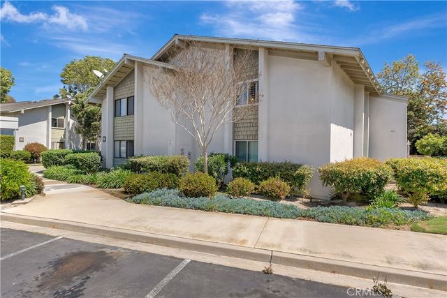8566 19-G Van Ness Court, Huntington Beach, CA 92646