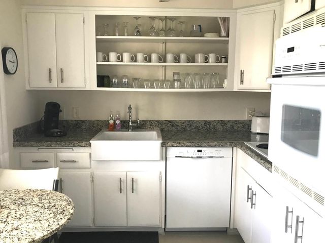 3201 SE 12th Street B4, Pompano Beach, FL 33062