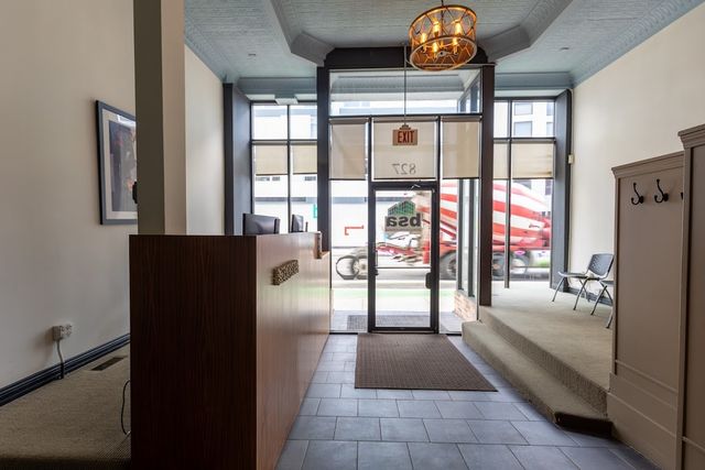 827 N Milwaukee Avenue, Chicago, IL 60642