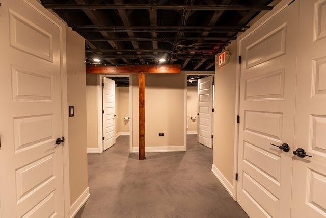 827 N Milwaukee Avenue, Chicago, IL 60642